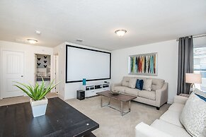 5 Bedroom, 4 Bathroom Villa