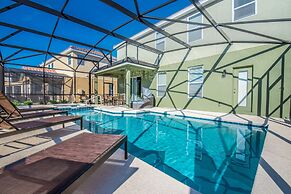 5 Bedroom, 4 Bathroom Villa