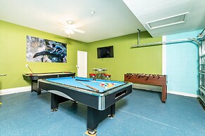 5 Bedroom, 4 Bathroom Villa