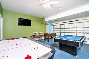 5 Bedroom, 4 Bathroom Villa