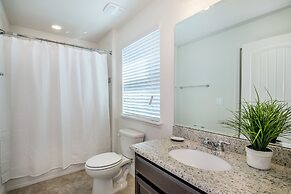 5 Bedroom, 4 Bathroom Villa