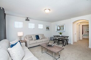 5 Bedroom, 4 Bathroom Villa