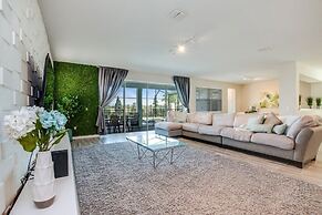 Solara Resort 9 Bedroom 6 Bathroom Resort Villa