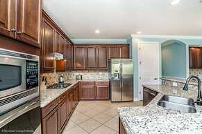 Ultimate 5 Bed 5 Ba Villa with Game Room, Pool & Spa - Ihr4021