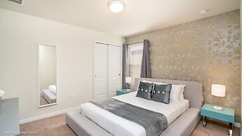 Cool and Modern 6 Bed 4 Ba Villa Game Room Pool 5445