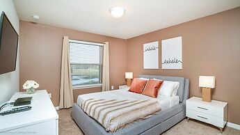 Cool and Modern 6 Bed 4 Ba Villa Game Room Pool 5445