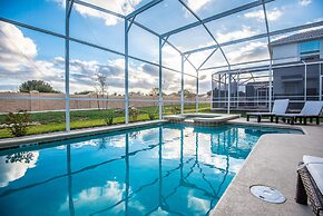 6 Bedroom Villa W Private Pool & Game Room