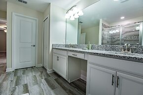 6 Bedroom Villa W Private Pool & Game Room