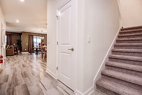 6 Bedroom Villa W Private Pool & Game Room