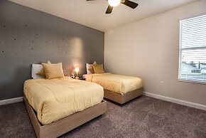 6 Bedroom Villa W Private Pool & Game Room