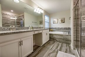 6 Bedroom Villa W Private Pool & Game Room