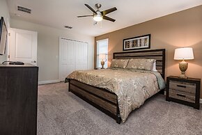 6 Bedroom Villa W Private Pool & Game Room