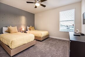 6 Bedroom Villa W Private Pool & Game Room