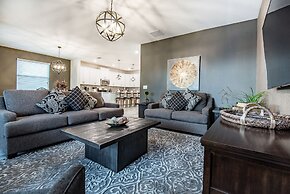 6 Bedroom Villa W Private Pool & Game Room