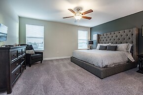 6 Bedroom Villa W Private Pool & Game Room