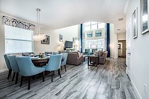 5 Bed Storey Lake Villa with Games & Pool