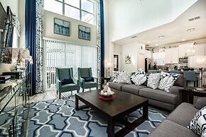 5 Bed Storey Lake Villa with Games & Pool