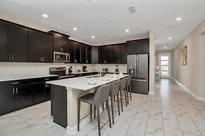 Fabulous 6 Bed Storey Lake Villa Pool & Spa 2145bmd