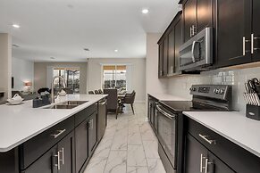 Fabulous 6 Bed Storey Lake Villa Pool & Spa 2145bmd