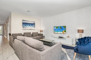 Fabulous 6 Bed Storey Lake Villa Pool & Spa 2145bmd