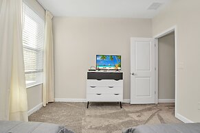 Fabulous 6 Bed Storey Lake Villa Pool & Spa 2145bmd