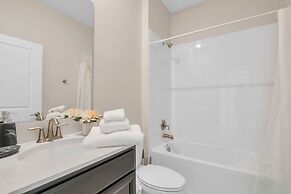 Fabulous 6 Bed Storey Lake Villa Pool & Spa 2145bmd