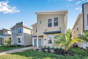 Fabulous 6 Bed Storey Lake Villa Pool & Spa 2145bmd