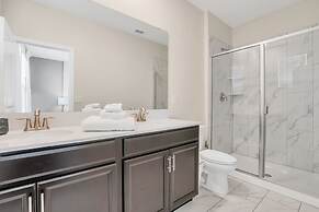 Fabulous 6 Bed Storey Lake Villa Pool & Spa 2145bmd