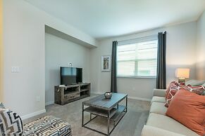 Beautiful 4 Bed With Pool & Spa