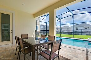 Beautiful 4 Bed With Pool & Spa