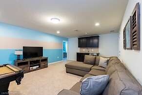 Ultimate New 8 Bedroom 6 Bathroom Windsor