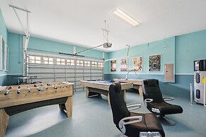 8 BD 5 BH Pool and Spa