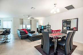 4 Bedroom 3 Bathroom Villa