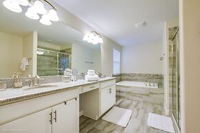 Luxury 6 Bedroom 4 Bath Home with Spa