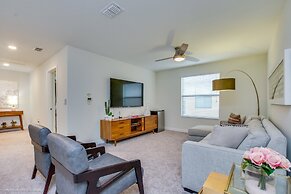 Luxury 6 Bedroom 4 Bath Home with Spa