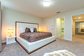 Luxury 6 Bedroom 4 Bath Home with Spa