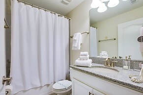 Luxury 6 Bedroom 4 Bath Home with Spa