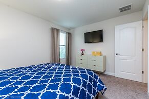 Luxury 6 Bedroom 4 Bath Home with Spa