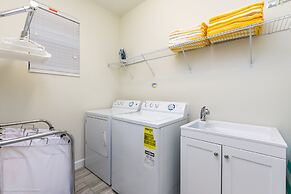 Luxury 6 Bedroom 4 Bath Home with Spa