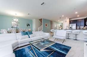 8 Bed 5 Bath Champions Villa