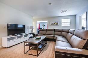 8 Bed 5 Bath Champions Villa