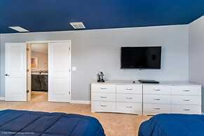 8 Bed 5 Bath Champions Villa