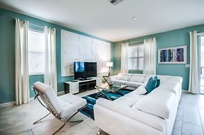 8 Bed 5 Bath Champions Villa