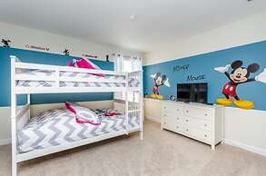 8 Bed 5 Bath Champions Villa