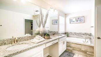 5 Bedroom 5 Bathroom Villa