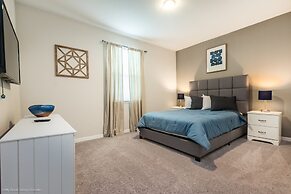 7 Bed 5 Ba Villa with Games, Pool & Spa