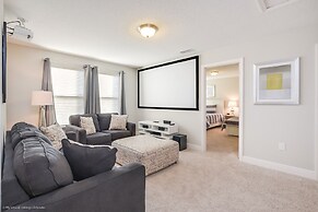 6 Bed 4 Ba Villa with Pool & Spa