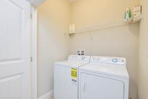 6 Bed 4 Ba Villa with Pool & Spa