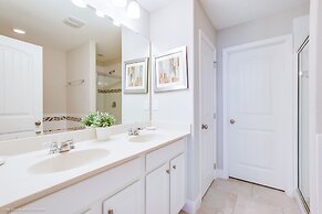 6 Bed 4 Ba Villa with Pool & Spa