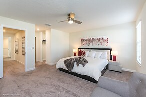 High End Champions Gate 6 Bdrm